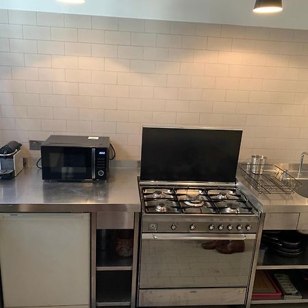 Loft Montmartre Au Pieds Des Vignes Apartment Париж Екстериор снимка