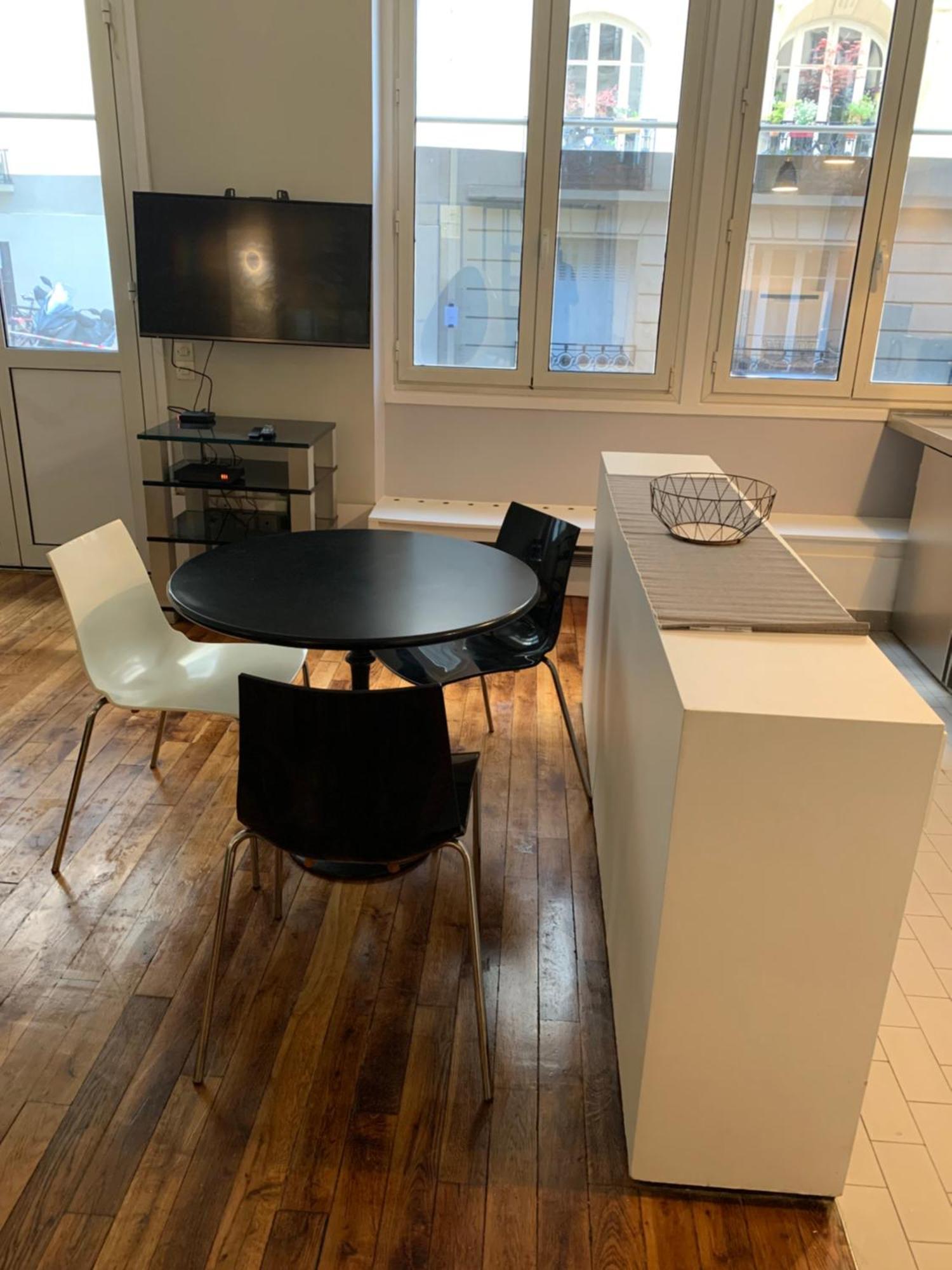 Loft Montmartre Au Pieds Des Vignes Apartment Париж Екстериор снимка