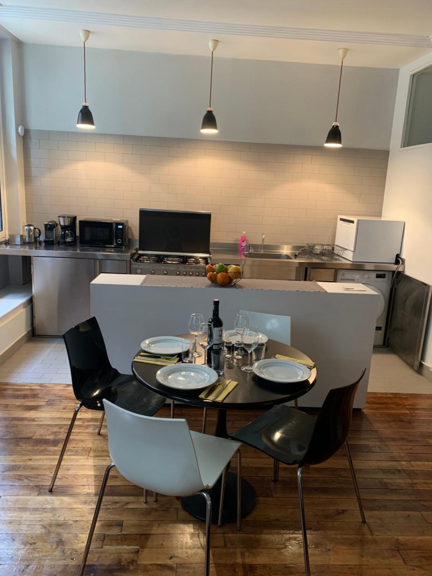 Loft Montmartre Au Pieds Des Vignes Apartment Париж Екстериор снимка